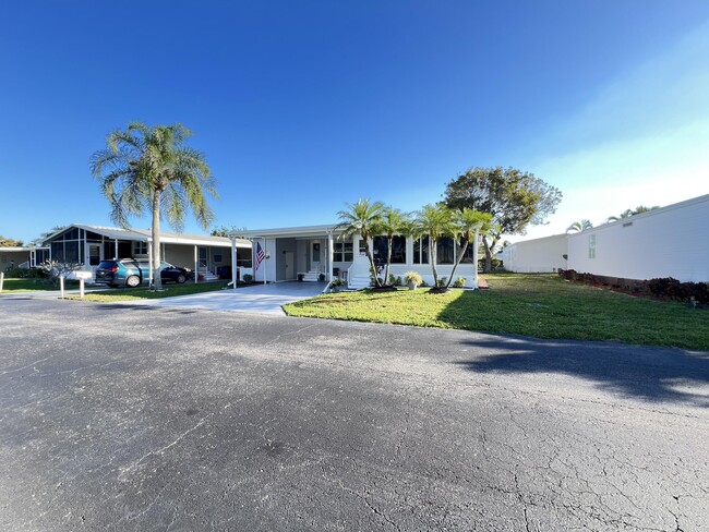 829 Sunglow St in Boynton Beach, FL - Building Photo - Building Photo