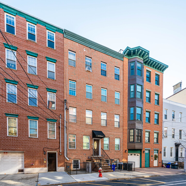 315 Monroe St in Hoboken, NJ - Foto de edificio