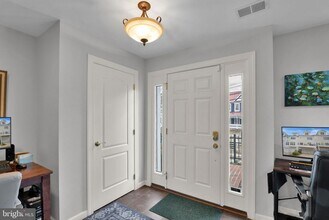 92 Washington St in Occoquan, VA - Building Photo - Building Photo