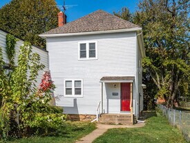 878 1/2 Sullivant Ave in Columbus, OH - Building Photo