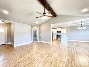 710 Captain Hopkins St in Prairie Grove, AR - Building Photo - Building Photo