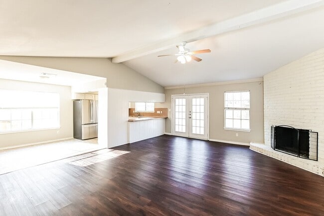 property at 2703 Wood River Rd