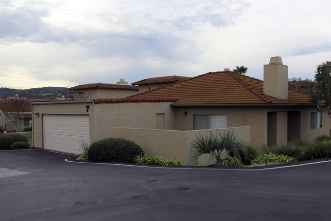 Ascot Park Meadows in Bonsall, CA - Building Photo - Building Photo