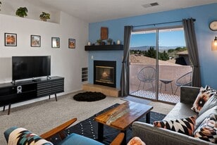 985 E Mingus Ave in Cottonwood, AZ - Building Photo