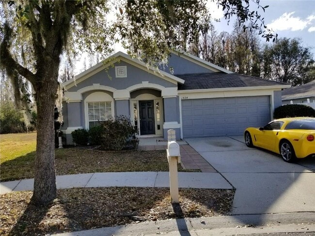 1424 Wylie Ct in Zephyrhills, FL - Building Photo - Building Photo