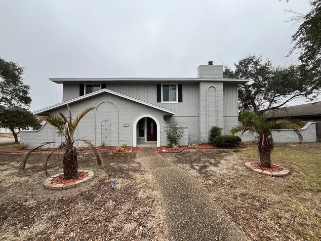 6402 Clearlake Cir in Corpus Christi, TX - Building Photo - Building Photo