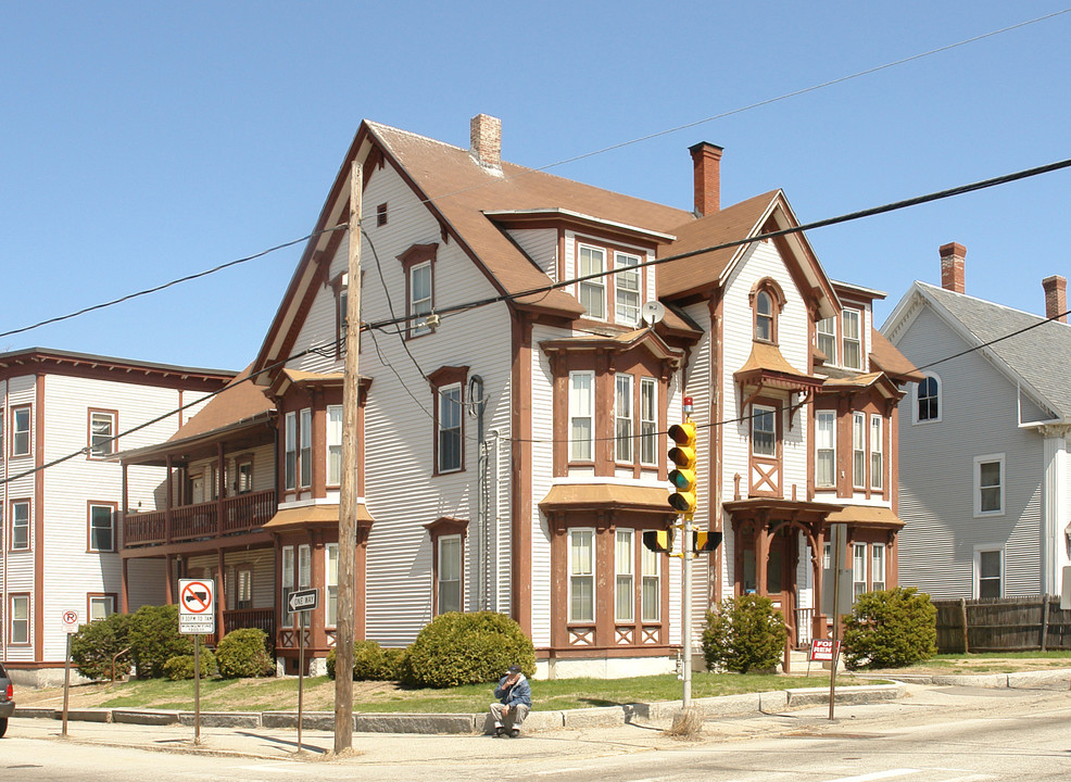 332 Hanover St in Manchester, NH - Foto de edificio