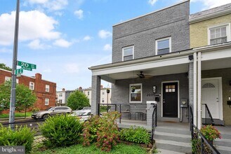 2000 E St in Washington, DC - Building Photo - Building Photo