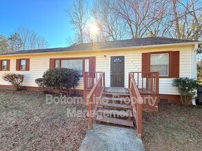 8322 Viola Dr in Charlotte, NC - Building Photo - Building Photo