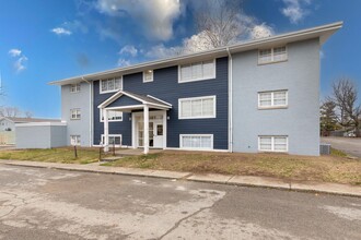 Heritage Apartments in Indianapolis, IN - Building Photo - Building Photo