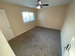 14111 Wickersham Ln in Houston, TX - Foto de edificio - Building Photo