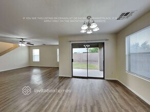 2415 E Palm Beach Dr in Chandler, AZ - Foto de edificio - Building Photo