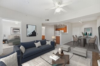 St. Augustine Estate Apartments in Dallas, TX - Foto de edificio - Building Photo