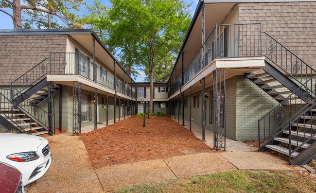 Vieux Carre Apartments