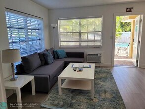 3226 NE 12th St in Pompano Beach, FL - Foto de edificio - Building Photo