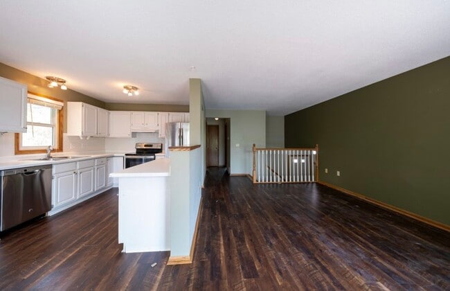 property at 4270 Sunrise Rd