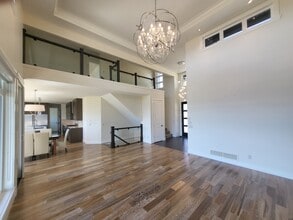 1887 Scott Crescent in West Kelowna, BC - Building Photo - Building Photo