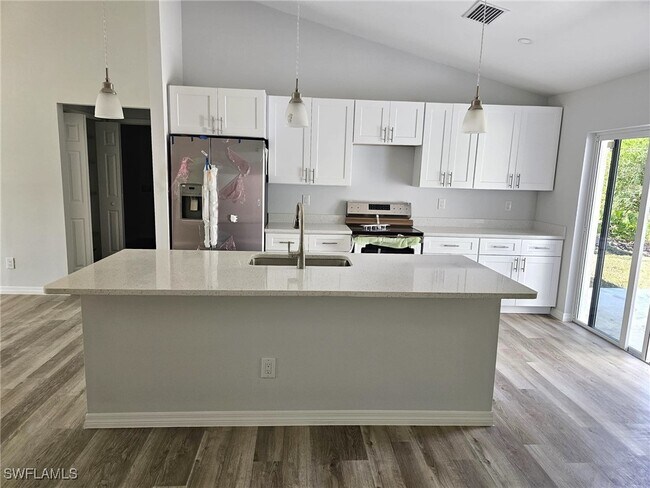 property at 1171 Orlando Blvd