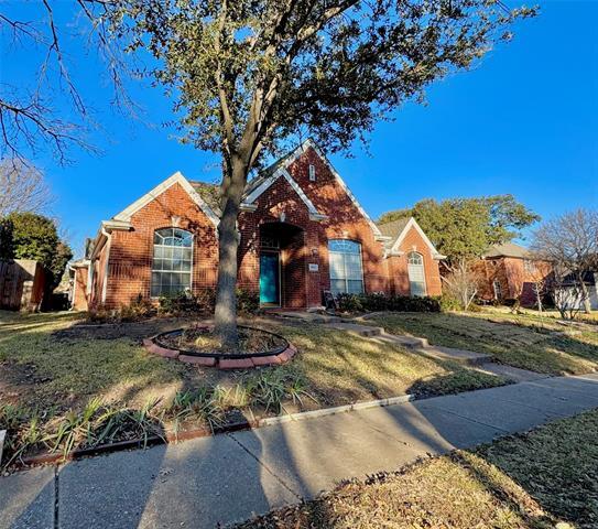 5921 Long Cove in Garland, TX - Building Photo