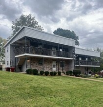1410 Knob Creek Rd in Johnson City, TN - Building Photo - Building Photo