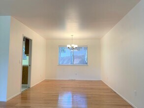 974 King Henry Way in El Dorado Hills, CA - Building Photo - Building Photo