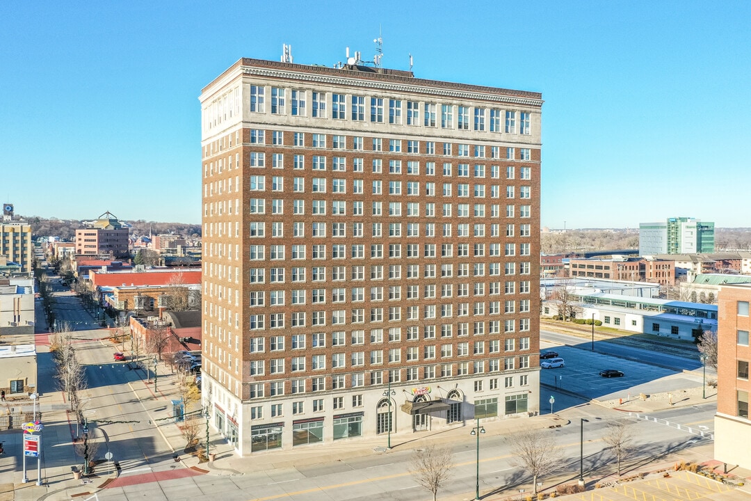 LeClaire in Moline, IL - Foto de edificio