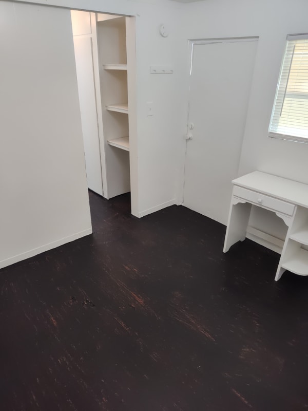 242 Sacramento St in North Fort Myers, FL - Building Photo - Building Photo