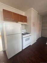 202 Noble Ave in Bridgeport, CT - Building Photo
