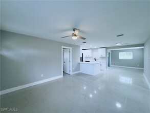 4432 E Riverside Dr in Ft. Myers, FL - Foto de edificio - Building Photo