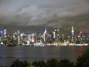 19 48th St in Weehawken, NJ - Building Photo - Building Photo