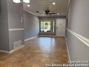 307 Trudell Dr in San Antonio, TX - Building Photo - Building Photo