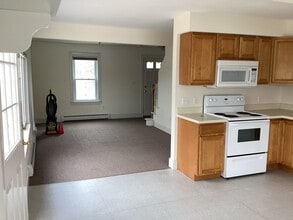 21 Pond St, Unit 21 in Westford, MA - Building Photo - Building Photo