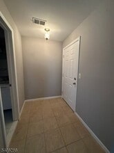 95 Jamestown Rd in Bernards, NJ - Building Photo - Building Photo