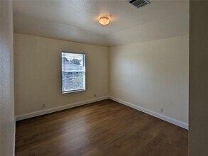 4717 Lake Champlain Ln in Austin, TX - Building Photo - Building Photo