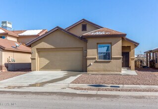 2412 Escape Point St in El Paso, TX - Building Photo - Building Photo