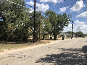 Little Aspen in Waco, TX - Building Photo - Building Photo