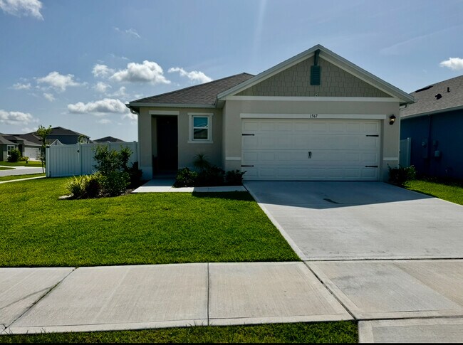 property at 1567 Barberry Dr