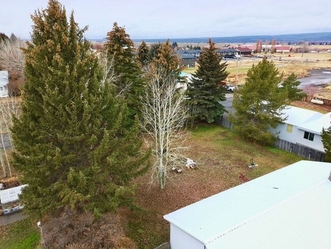 578 Maple Leaf Dr in Ashton, ID - Building Photo - Building Photo