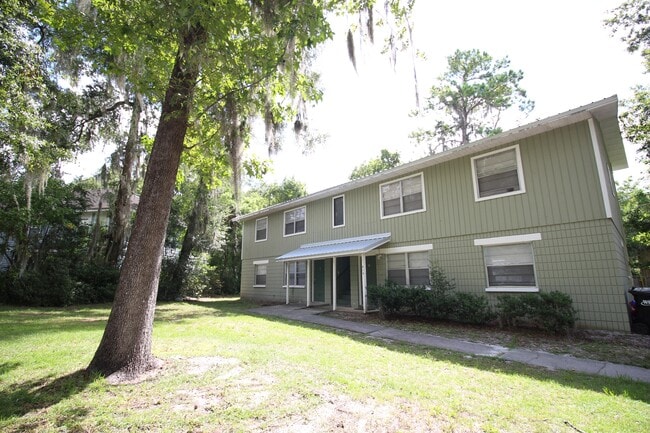 property at 615 SW 11th Ln