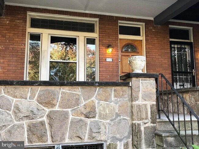 321 E 29th St in Baltimore, MD - Building Photo - Building Photo