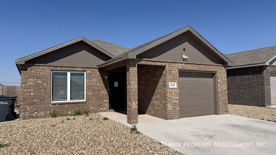 2425 N Ave O in Lubbock, TX - Building Photo