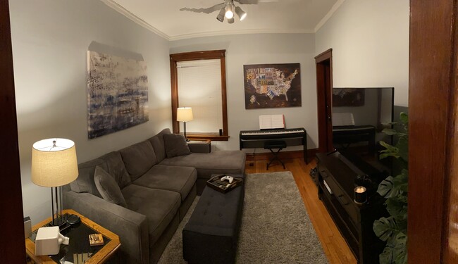 2144 W Grace St in Chicago, IL - Building Photo - Building Photo