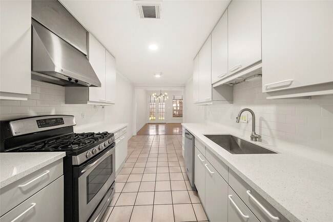 property at 2014 McDuffie St
