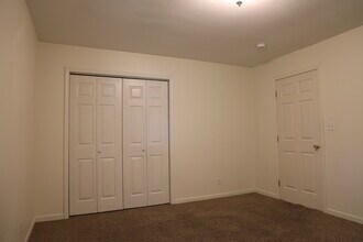 4 Nippert Dr in Rolla, MO - Building Photo - Building Photo