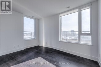 3100 Keele St in Toronto, ON - Building Photo - Building Photo