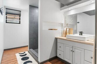 3703 Valley Ridge Dr, Unit 3703 Apartment in Nashville, TN - Building Photo - Building Photo