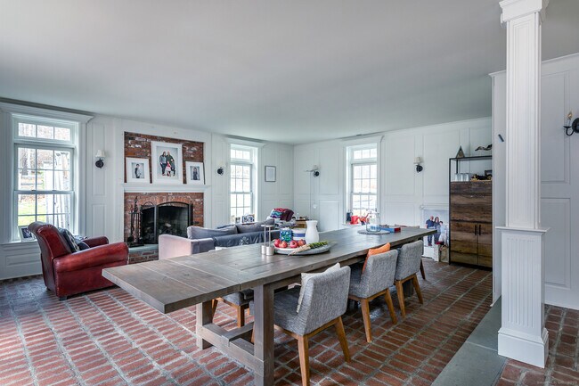 109 Dibble Hill Rd in Cornwall, CT - Building Photo - Building Photo