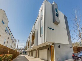 1514 N Washington Ave in Dallas, TX - Building Photo