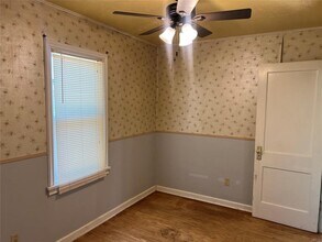 505 S 11th St in Clinton, OK - Building Photo - Building Photo