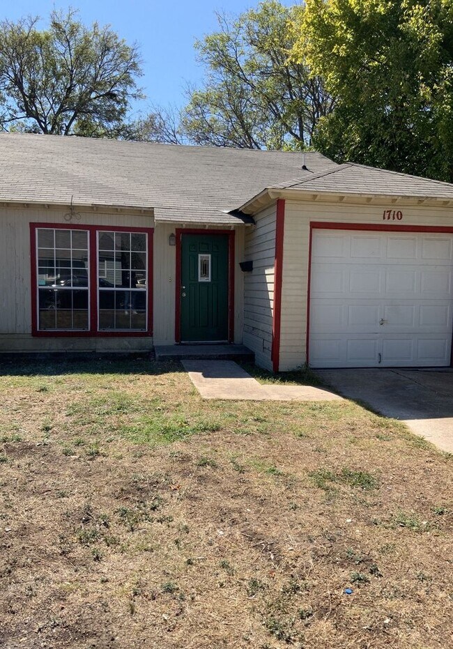 1710-1712 Alamo Ave in Killeen, TX - Building Photo - Building Photo